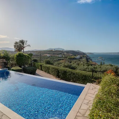 Marianne Вілла *